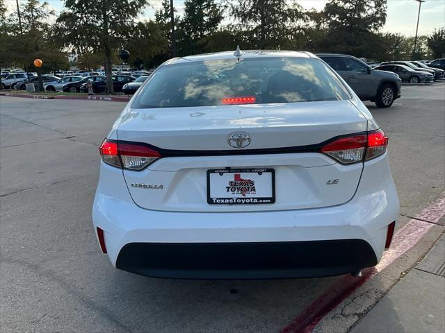 2023 toyota corolla le