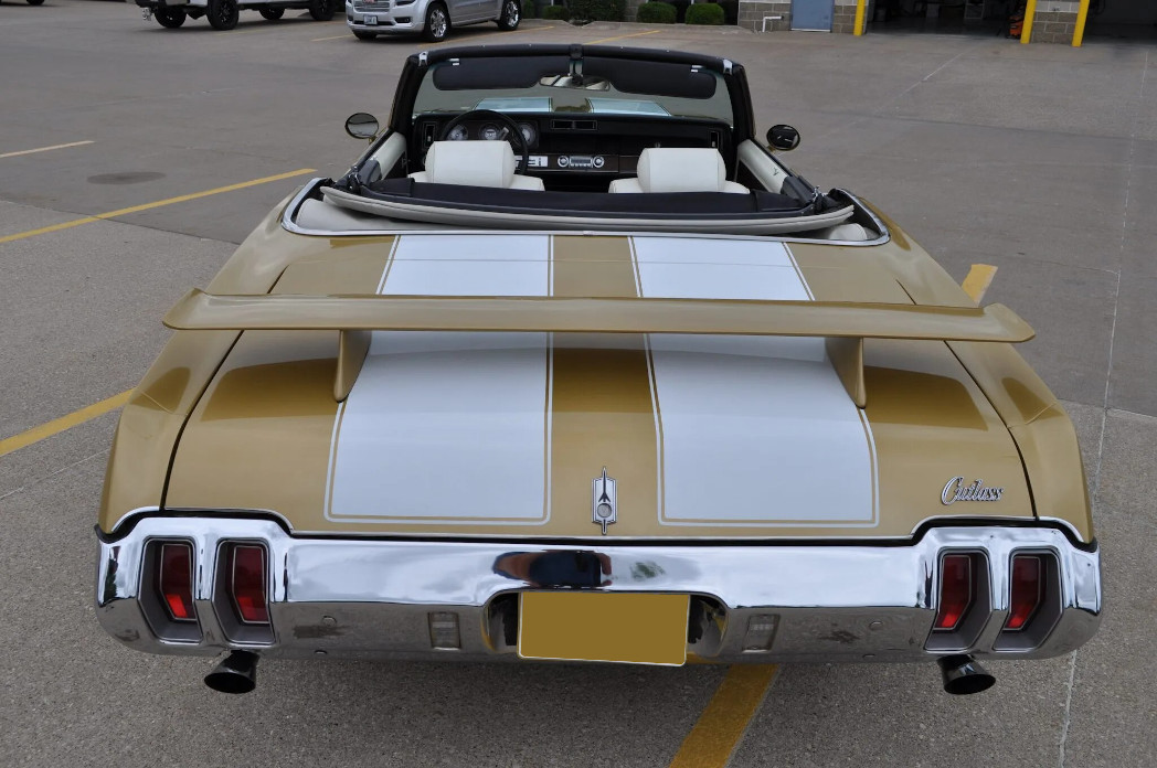 oldsmobile cutlass supreme
