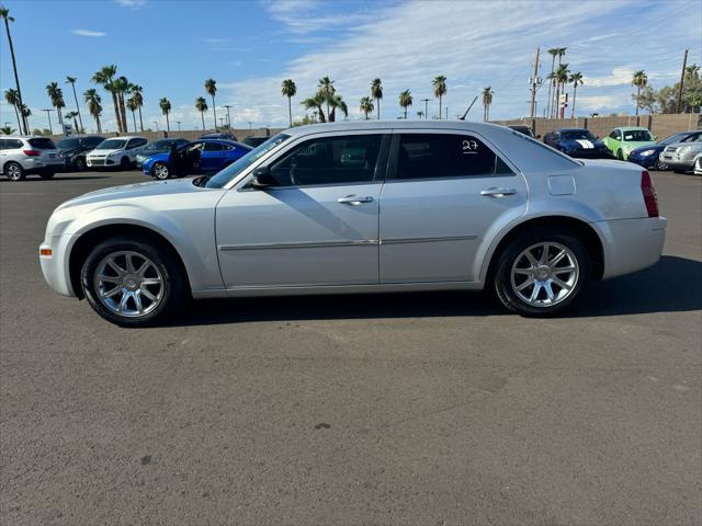 2008 chrysler 300 lx