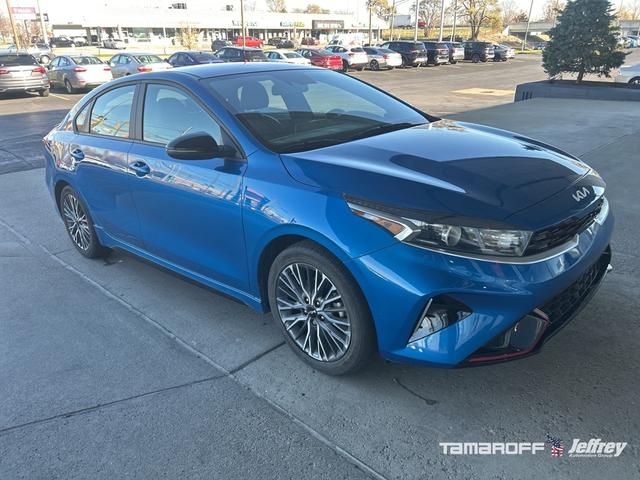 2022 kia forte gt-line