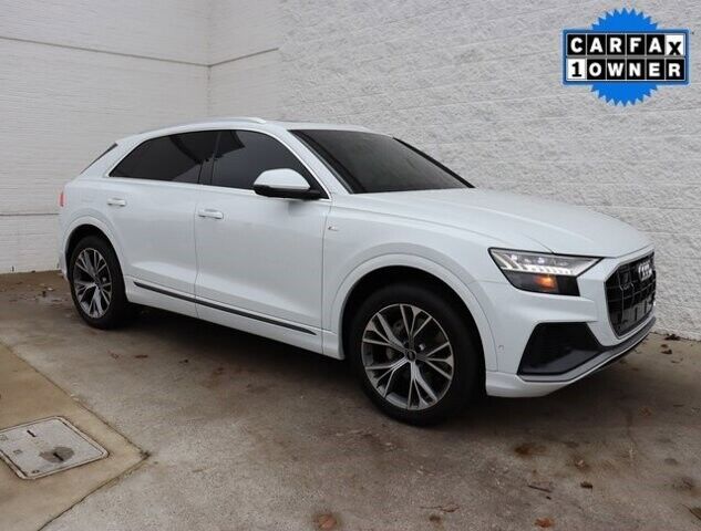 2021 audi q8 premium plus