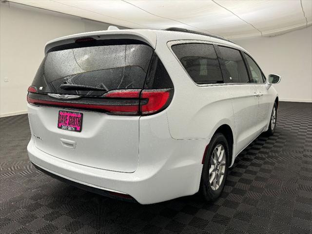 2022 chrysler pacifica touring l