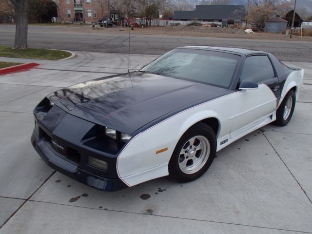 camaro hot rod rally sport v8 5 spd. fun fast muscle car custom ghost graphics