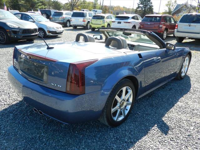 2005 cadillac xlr base