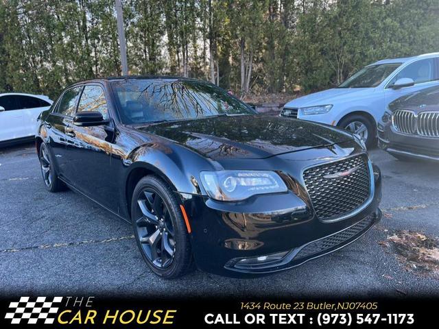 2022 chrysler 300 s