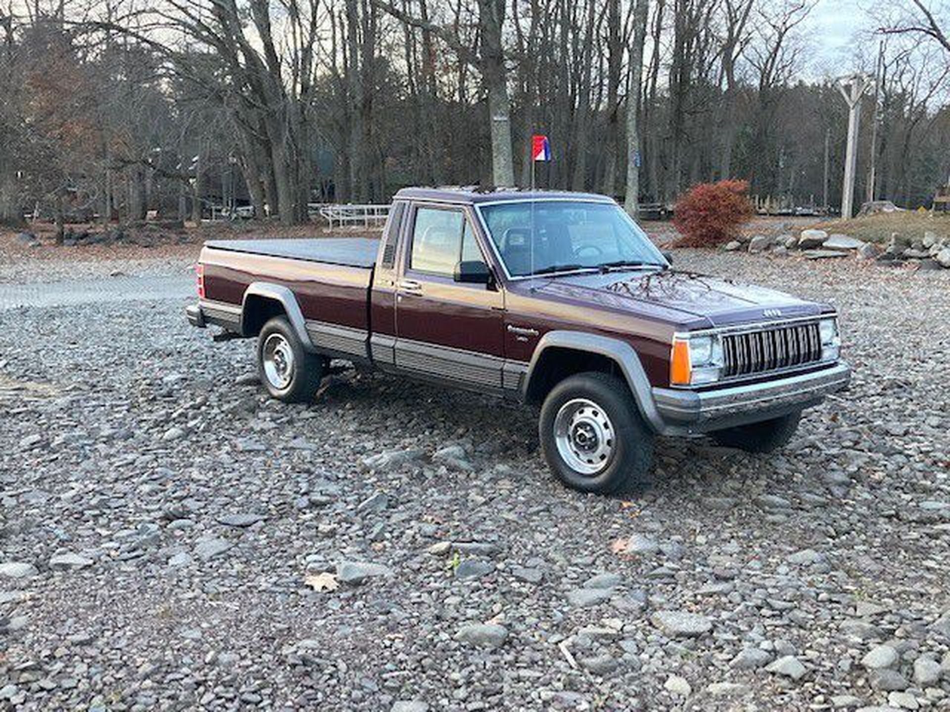 1988 jeep comanche laredo 4x4 pickup