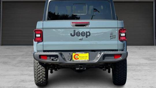 2024 Jeep Gladiator