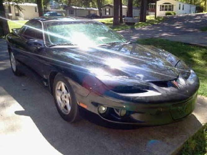 98 black firebird v6 nice! look!!!!!!!! in columbus, in