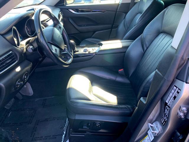 2017 maserati levante base