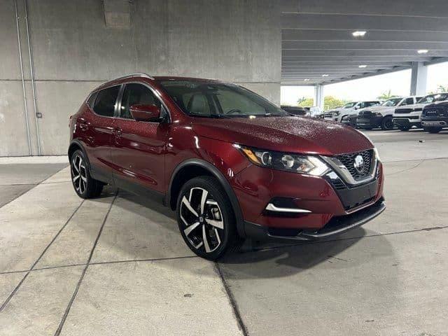 2021 nissan rogue sport sl in hialeah, florida
