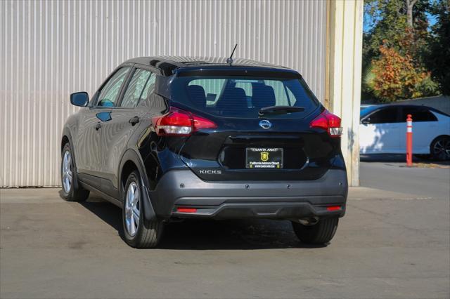 2020 nissan kicks s