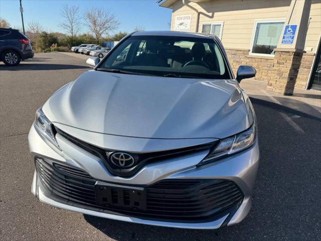 2018 toyota camry le