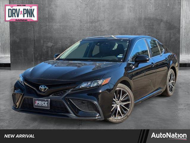 2022 toyota camry se