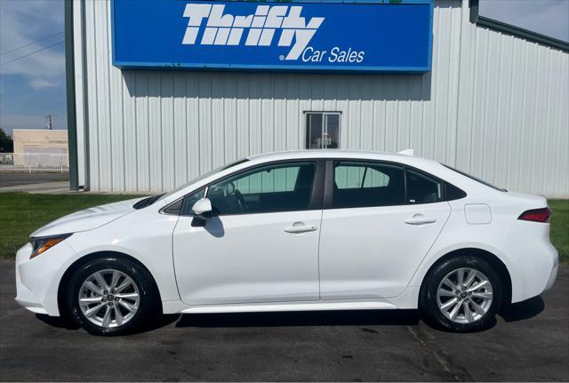 2024 toyota corolla le