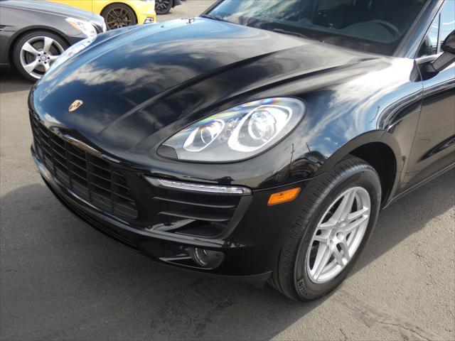 2017 porsche macan base