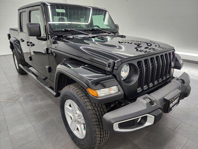 2022 jeep gladiator sport s