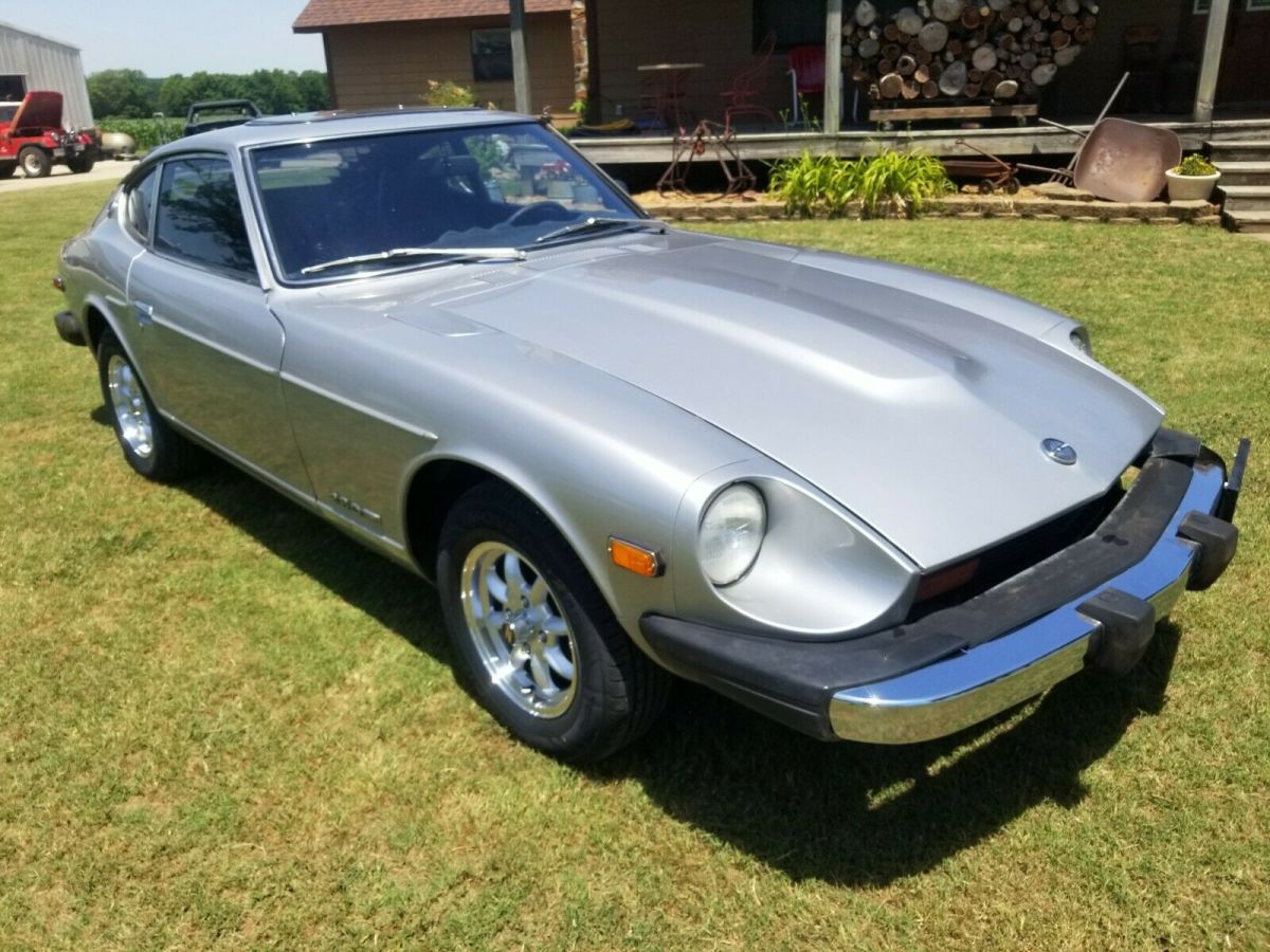 1976 datsun 280z coupe - auto transmission - fuel injected
