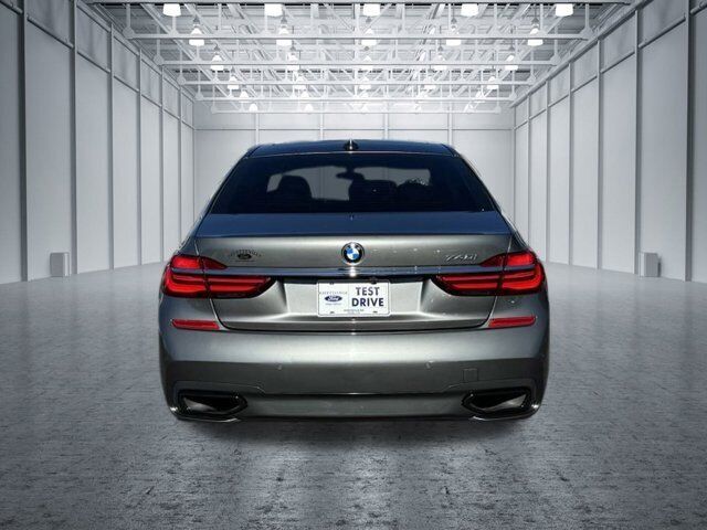 2016 bmw 7-series 740i