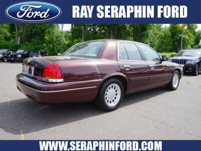 2001 ford crown victoria lx lx 4dr sedan for sale in rockville, connecticut
