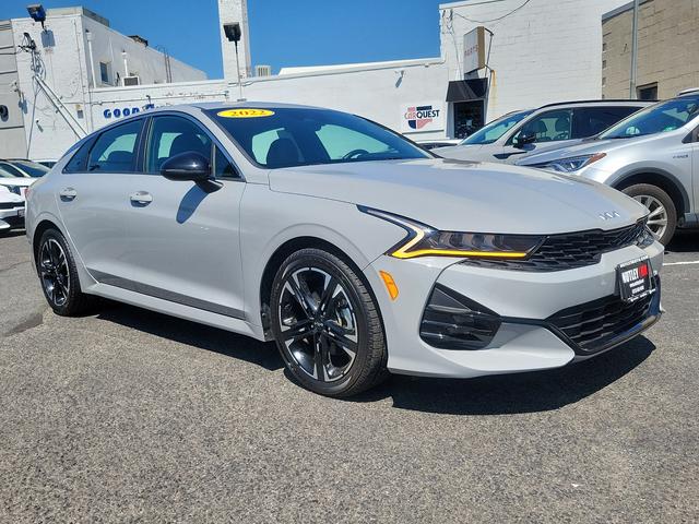 2022 kia k5 gt-line