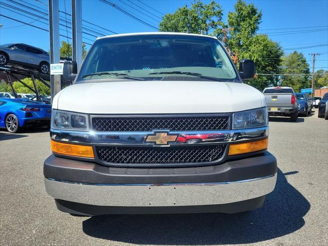 2022 chevrolet express 2500 rwd 2500 regular wheelbase wt