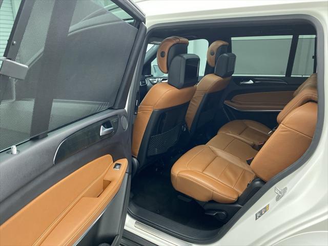 2017 mercedes-benz gls 550 base 4matic