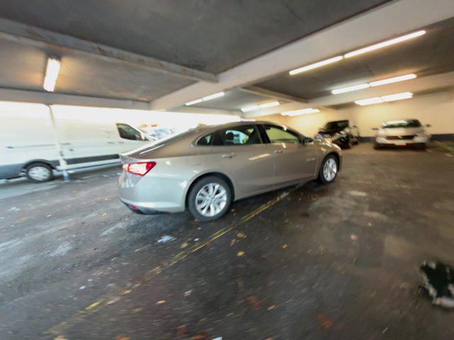2022 chevrolet malibu fwd lt