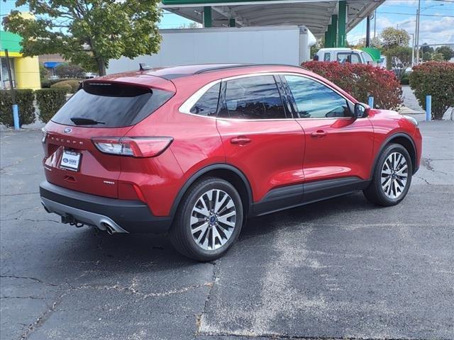 2022 ford escape titanium