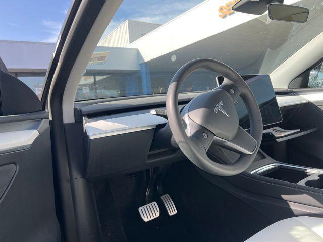 2023 tesla model y performance dual motor all-wheel drive