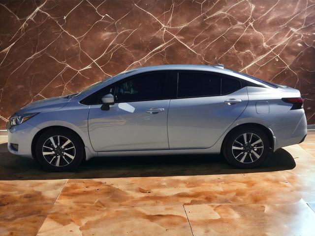 2024 nissan versa sv