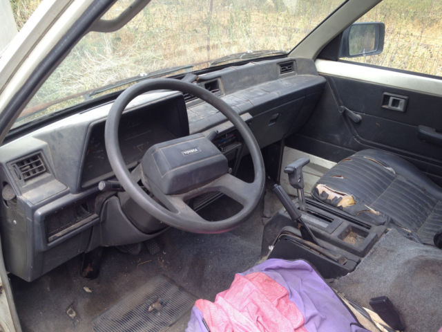 1986 toyota van 2wd