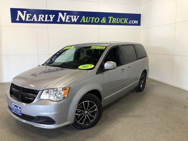 2017 dodge grand caravan se