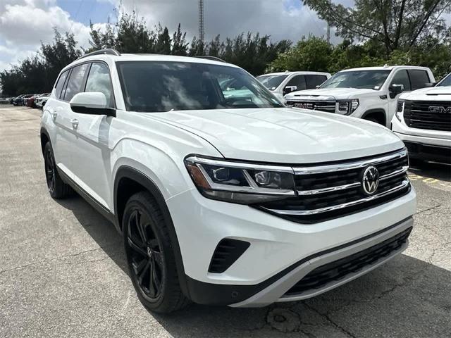 2022 volkswagen atlas 3.6l se w/technology