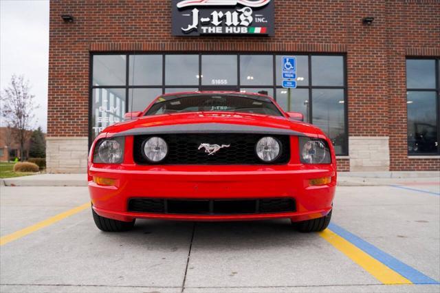 2005 ford mustang gt premium