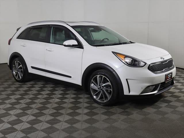 2017 kia niro touring in cleveland, ohio