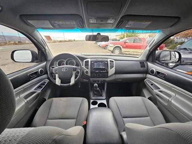 2015 toyota tacoma base