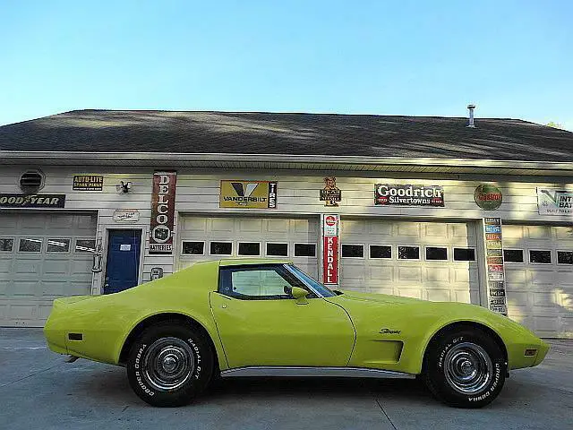 1975 chevrolet corvette....t top.....cold ac