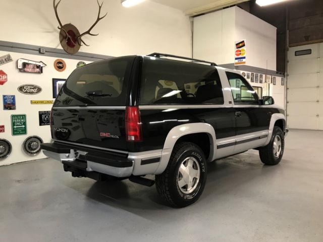 1993 gmc 2-door yukon sle 4x4 5.7l v/8 automatic with only 149.000 actual miles