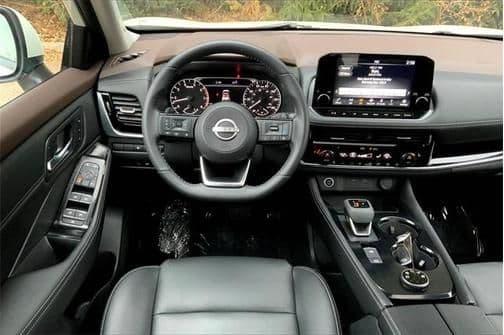 2023 nissan rogue in chicago, illinois