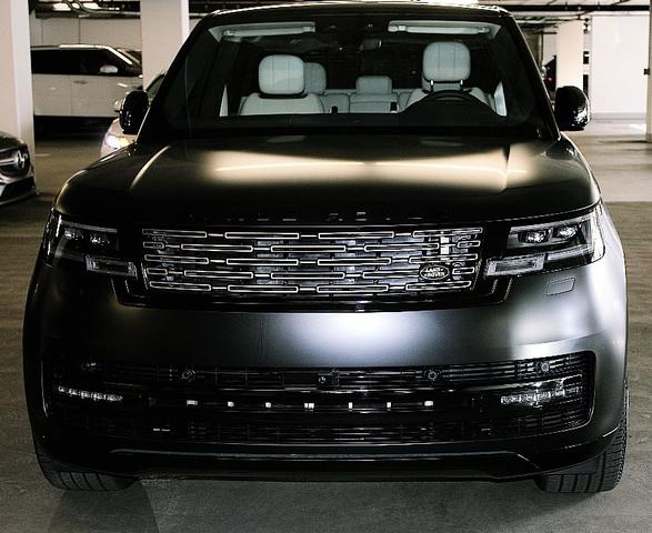 2024 land rover range rover p400 se swb