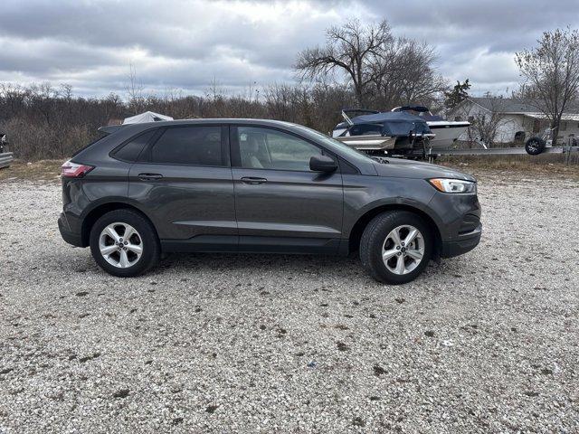 2019 ford edge se