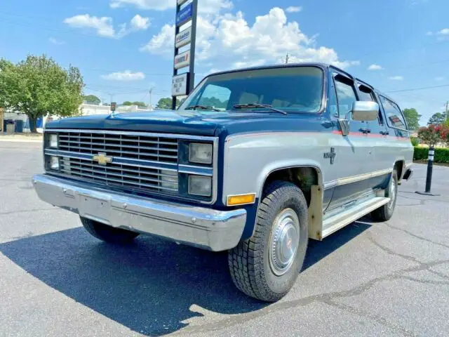 1984 chevrolet suburban c20 rwd square body squarebody original 98k miles