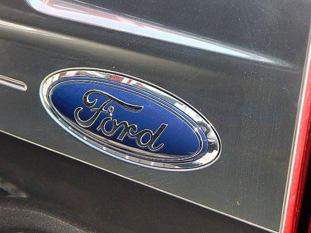 2023 ford f-150 platinum in kansas city, missouri