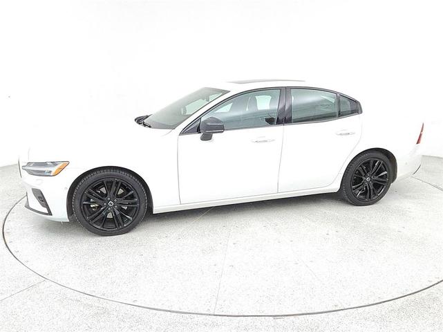 2024 volvo s60 b5 plus black edition