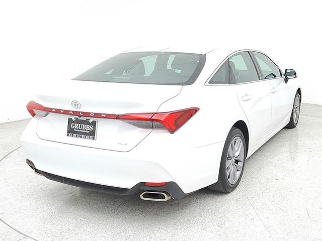 2019 toyota avalon xle