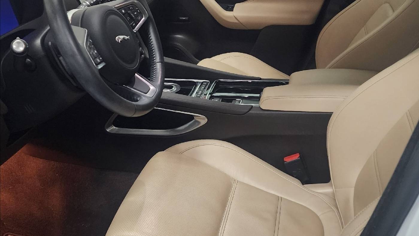 2020 jaguar f-pace 25t prestige