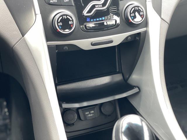 2012 hyundai sonata hybrid base