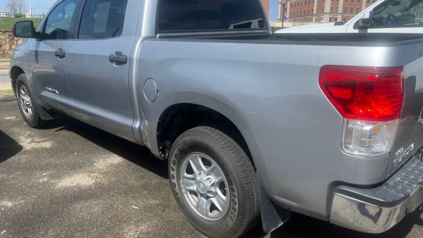 2011 toyota tundra grade