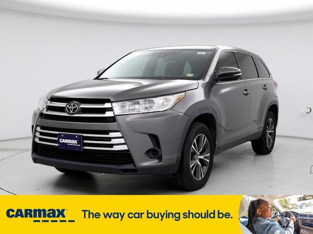2019 toyota highlander le