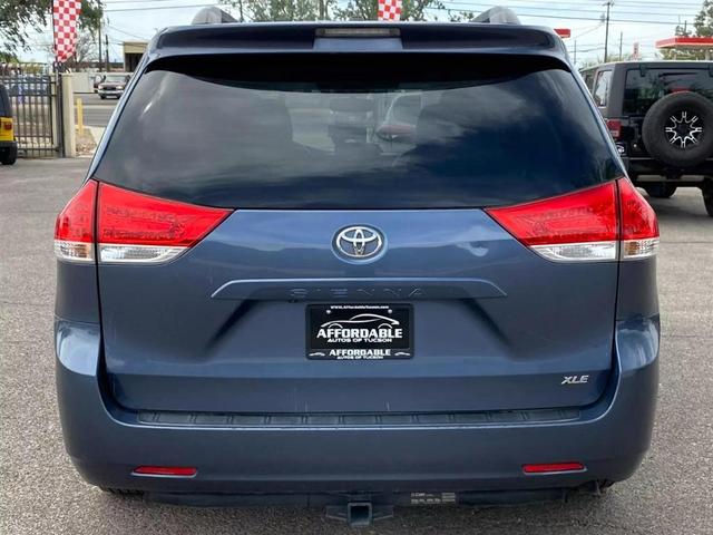 2013 toyota sienna xle